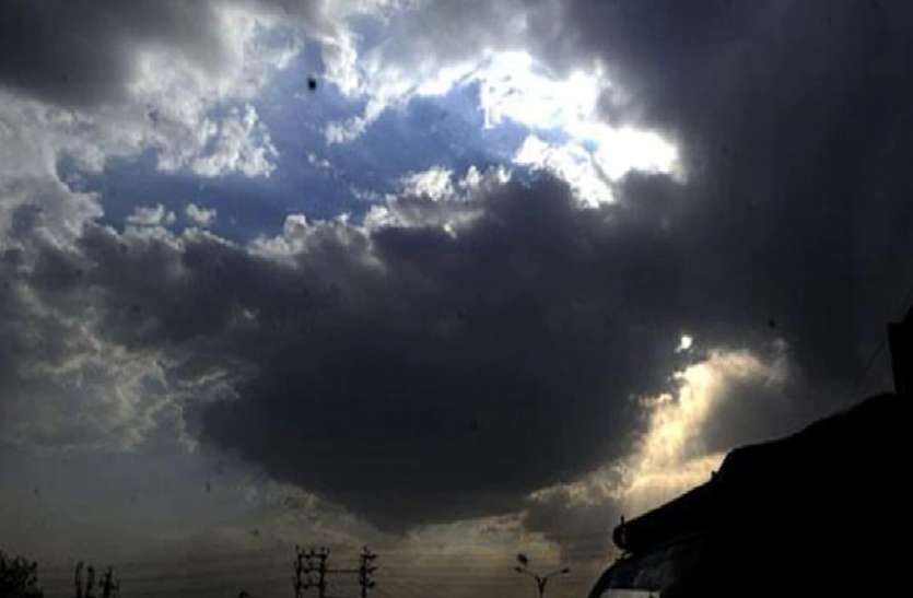 UP Weather Alert: UP के इन जिलों में 3 घंटे के अंदर हो सकती है जोरदार बारिश, बिजली गिरने की संभावना UP Weather Alert: UP के इन जिलों में 3 घंटे के अंदर हो सकती है जोरदार बारिश, बिजली गिरने की संभावना