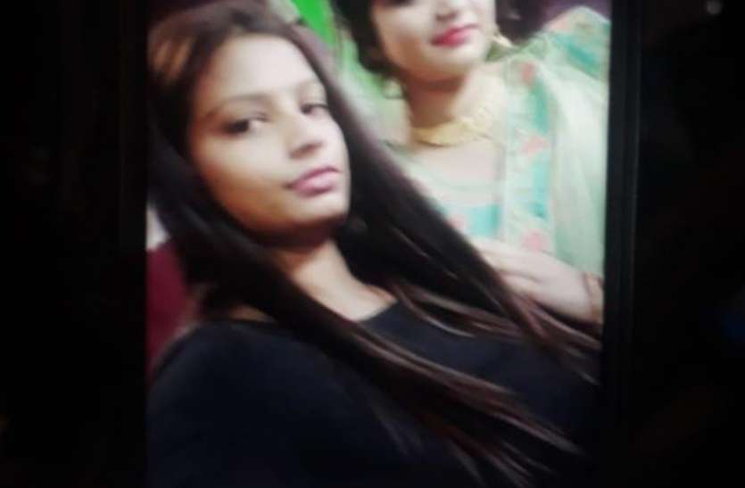 meerut3.jpg Meerut: 24 घंटे में दो TikTok गर्ल्स ने एक ही तरीके से किया सुसाइड