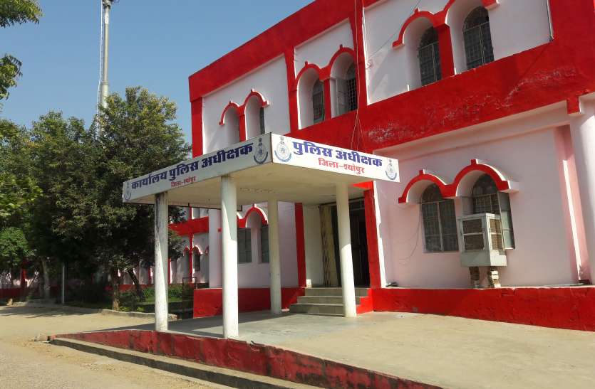 पंचायत सचिव सस्पेंड, पुख्ता सबूत जुटाने पुलिस मास्टर माइंड नवीन की खंगाल रही कुंडली पंचायत सचिव सस्पेंड, पुख्ता सबूत जुटाने पुलिस मास्टर माइंड नवीन की खंगाल रही कुंडली