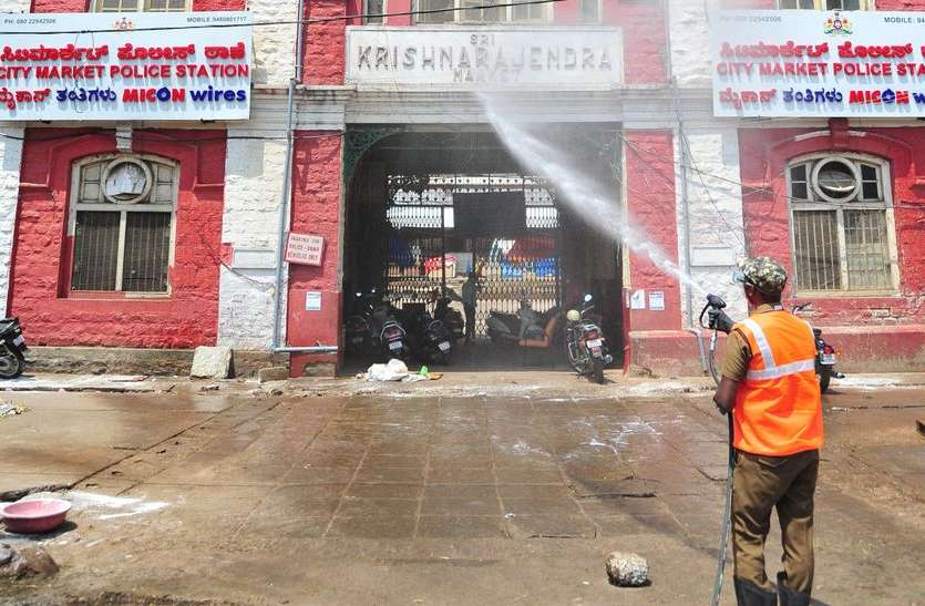 kr_market1.jpg बेंगलूरु में 1172 नए संक्रमित, 25 की मौत