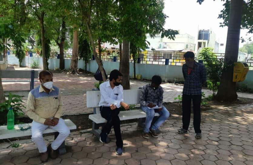 विद्युत कंपनी के शिविरों में हुआ 25 लाख रुपए के बिलों का निराकरण विद्युत कंपनी के शिविरों में हुआ 25 लाख रुपए के बिलों का निराकरण