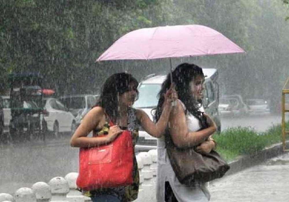 UP Weather Alert: इन जिलों में अगले चार दिनों तक होगी भारी से बहुत भारी बारिश, मौसम विभाग ने जारी किया ऑरेंज अलर्ट