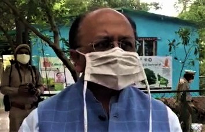 Siddharth nath Singh