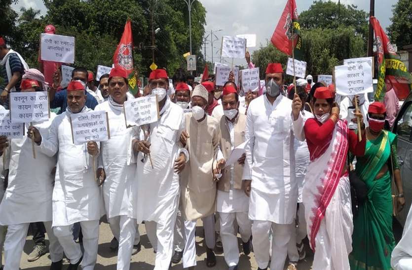 कानपुर की घटना यूपी के इतिहास पर कालिख : हवलदार कानपुर की घटना यूपी के इतिहास पर कालिख : हवलदार