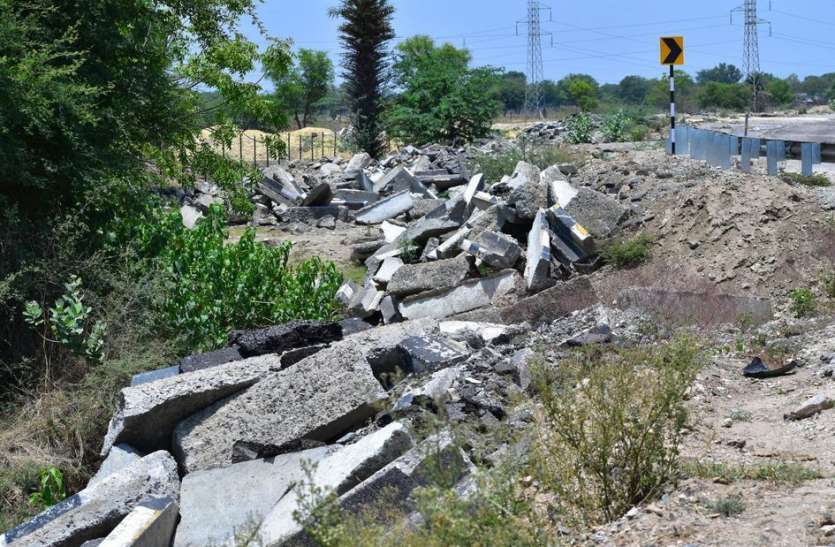 If the warnings are not in time, the reservoir will be empty समय रहते नहीं चेतें तो खाली रह जाएंगे जलाशय