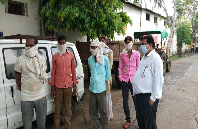 Farmer's death due to heart attack बोवनी के बाद बीज हुआ खराब, किसान को लगा सदमा, हार्ट अटैक से मौत