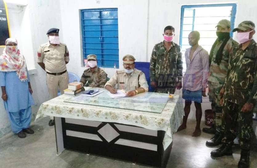7 साल के चचेरे भाई पर युवक को तनिक भी नहीं आई दया, टांगी से ताबड़तोड़ वार कर कर दी हत्या 7 साल के चचेरे भाई पर युवक को तनिक भी नहीं आई दया, टांगी से ताबड़तोड़ वार कर कर दी हत्या