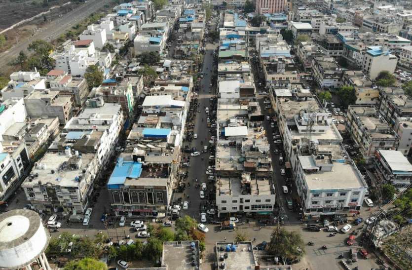 ईदगाह हिल्स की 150 एकड़ जमीन पर काबिज परिवारों के मालिकाना हक का मामला अटका ईदगाह हिल्स की 150 एकड़ जमीन पर काबिज परिवारों के मालिकाना हक का मामला अटका