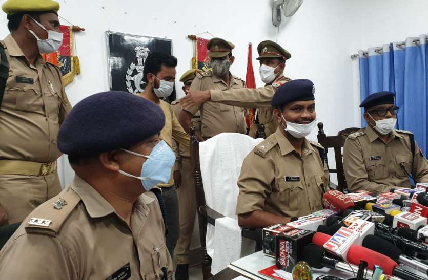 ssp_saharanpur.jpg चोरी के डब्बा पैक 17 मोबाइल फोन के साथ संभल का युवक सहारनपुर में गिरफ्तार