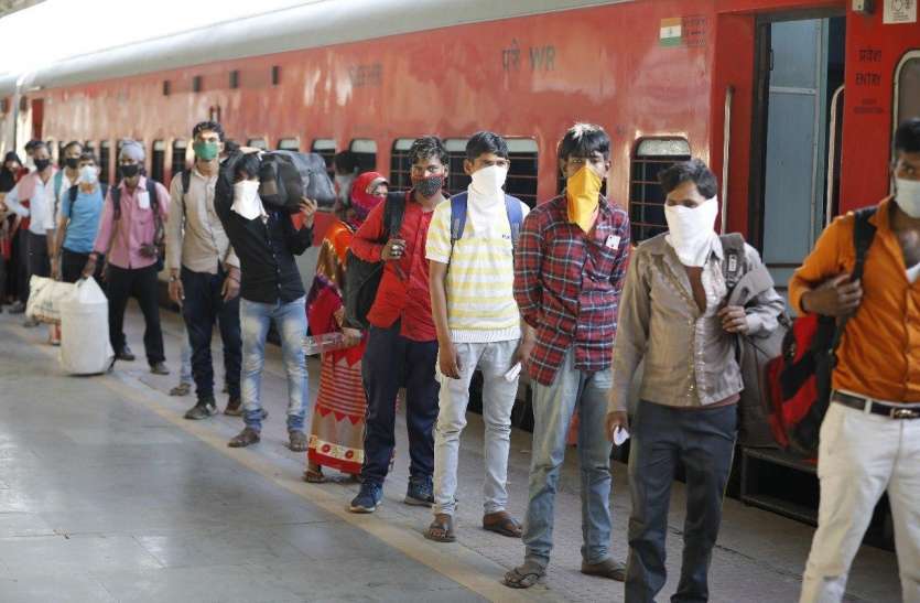 Migrant labor गरीबी व कुपोषण के सवाल पर बहस ज़रूरी