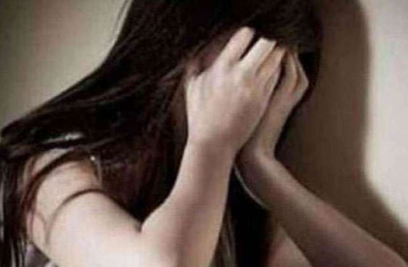 rape-11.jpg 10 साल की बहन के साथ 28 साल के मुंहबोले भाई ने किया बलात्कार