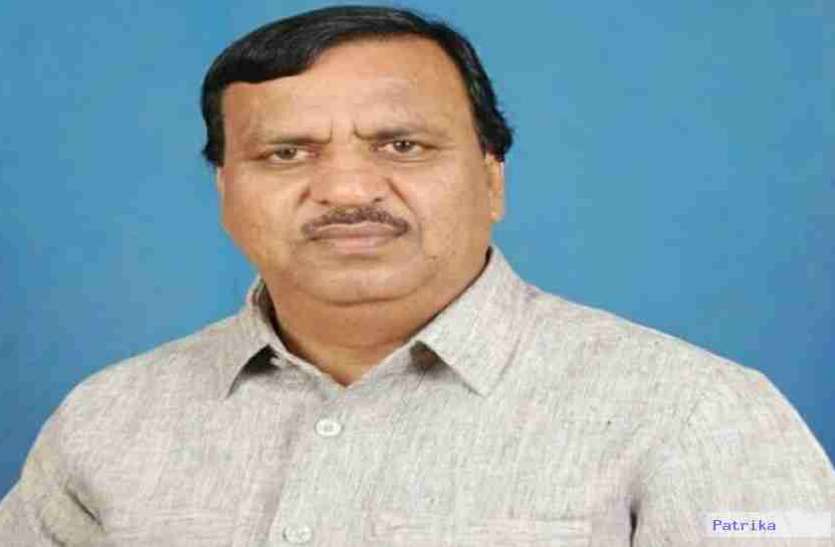 केन्द्र से मिली राशि और योजनाओं की आड़ में कांग्रेस वाहवाही बटोर रही : शिवरतन शर्मा केन्द्र से मिली राशि और योजनाओं की आड़ में कांग्रेस वाहवाही बटोर रही: शिवरतन शर्मा