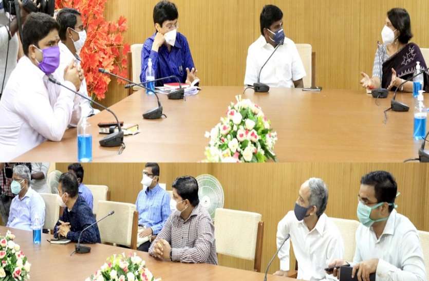 Central team visits COVID-19 facilities , holds discussion with Minister केंद्रीय टीम ने किया चेन्नई स्थित कोविड-19 केंद्रों का दौरा, स्वास्थ्य मंत्री से की चर्चा