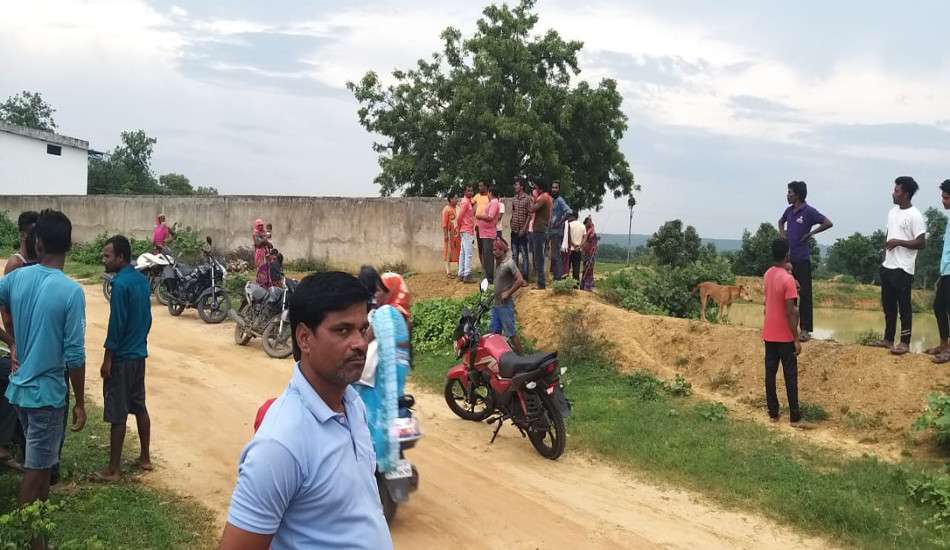 5 साल की बालिका से बलात्कार का प्रयास, विरोध पर कुएं में धकेला, साथ रहे 7 साल के भाई की हत्या कर झाडिय़ों में फेंका