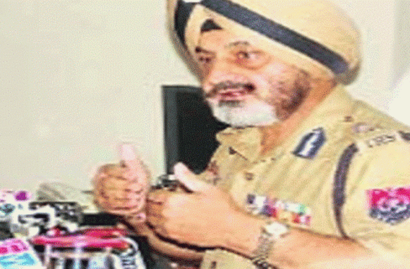 Paramdeep singh gill पंजाब के पूर्व डीजीपी के खिलाफ अवैध खनन की रिपोर्ट दर्ज