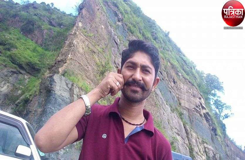 गुजरात में रिश्तेदार के यहां छुपा हुआ था कलाली का पूर्व सरपंच सरदाराराम भाट, पुलिस ने दबोचा गुजरात में रिश्तेदार के यहां छुपा हुआ था कलाली का पूर्व सरपंच सरदाराराम भाट, पुलिस ने दबोचा