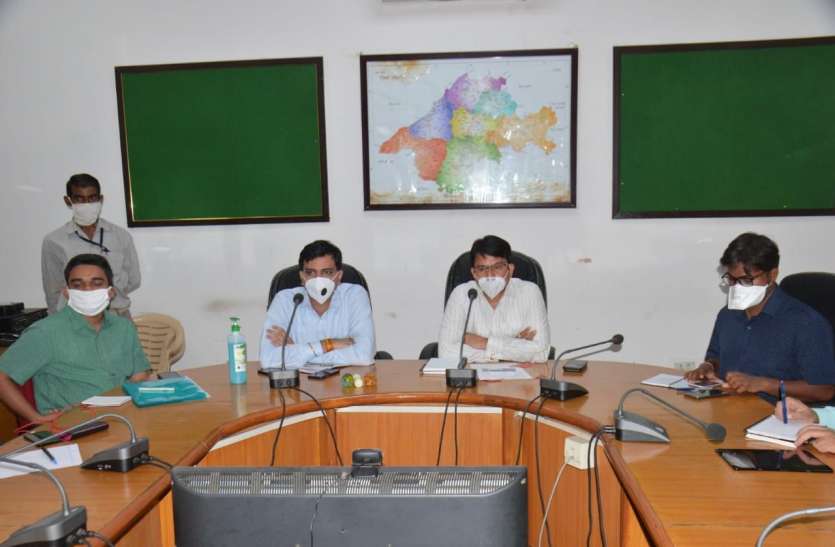 collector.jpg गुंडा-माफियाओं के खिलाफ शुरू होगी संयुक्त कार्रवाई