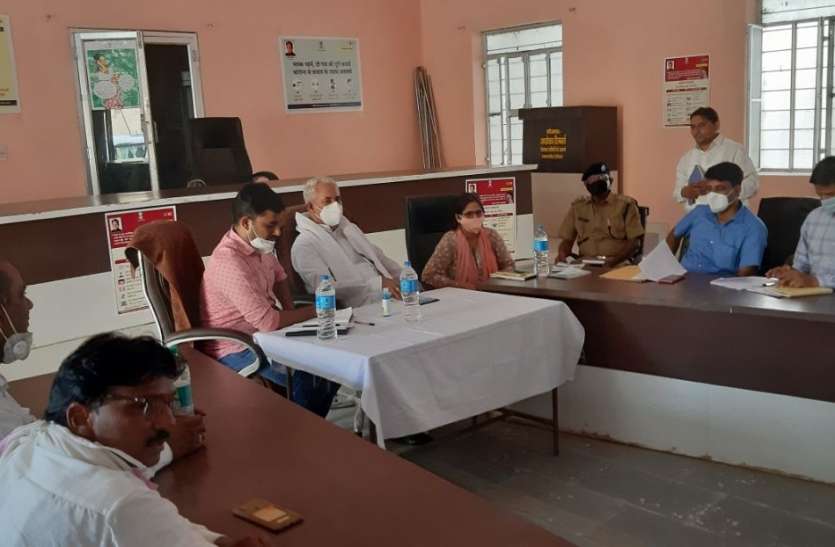 सरकारी कार्यालयों में लिपिकों की नहीं चलेगी मनमर्जी -मीना सरकारी कार्यालयों में लिपिकों की नहीं चलेगी मनमर्जी -मीना