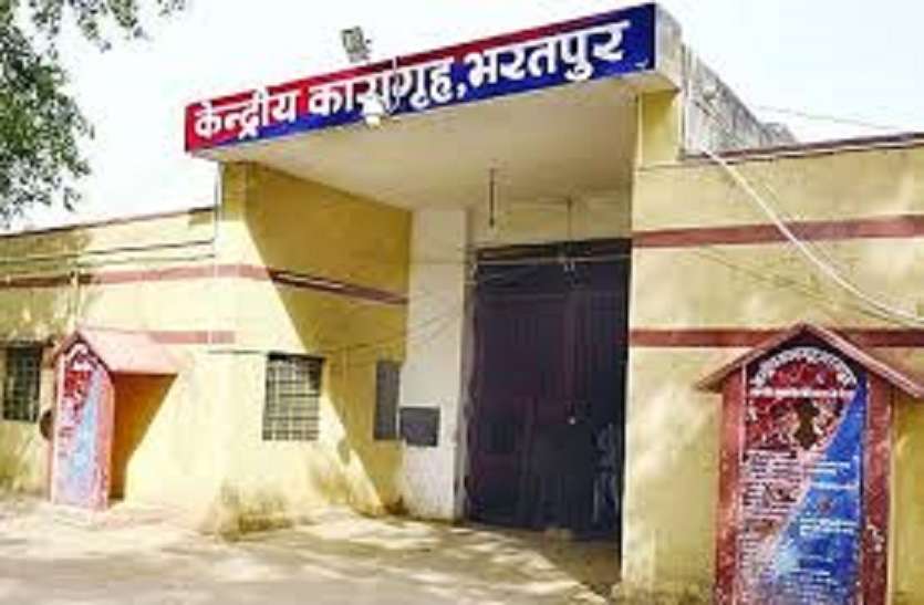 विकास दुबे के एनकाउंटर के बाद गैंगस्टर लॉरेंस को सता रहा फेक एनकाउंटर का डर विकास दुबे के एनकाउंटर के बाद गैंगस्टर लॉरेंस को सता रहा फेक एनकाउंटर का डर