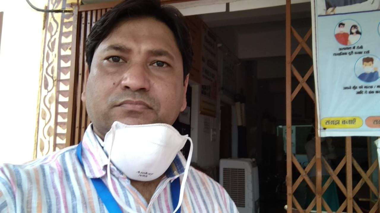 Dr. Amjad Khan.jpg