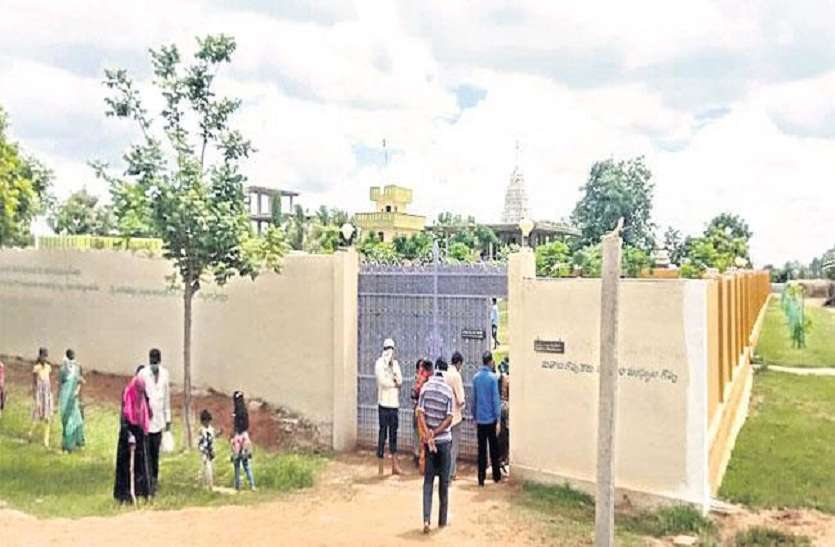 मंदिर की मुराद की आड़ में बाबा ने किया यौन शोषण मंदिर की मुराद की आड़ में बाबा ने किया यौन शोषण