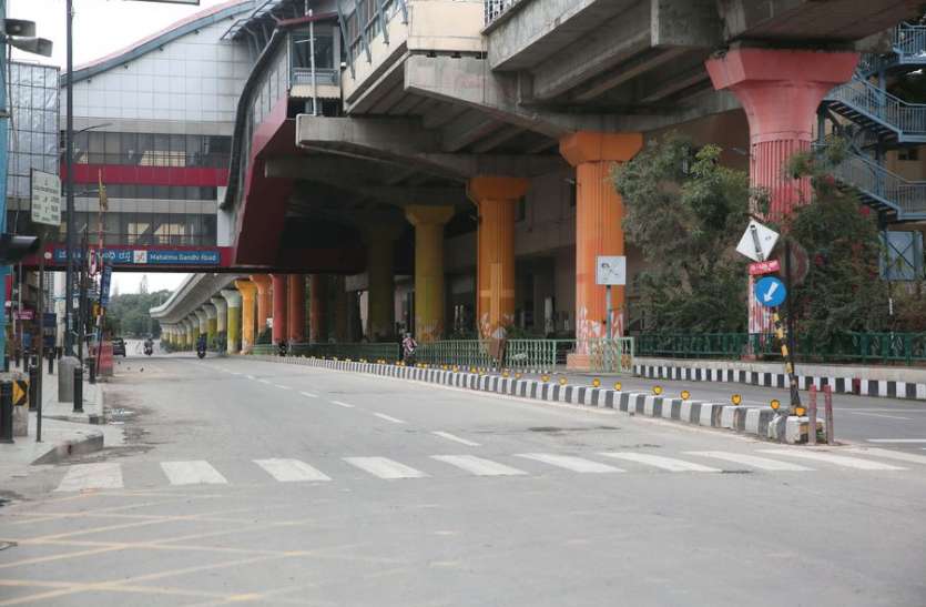 sunday_lockdown_28.jpg विपक्ष ने कहा, पूरे राज्य में हो लॉकडाउन