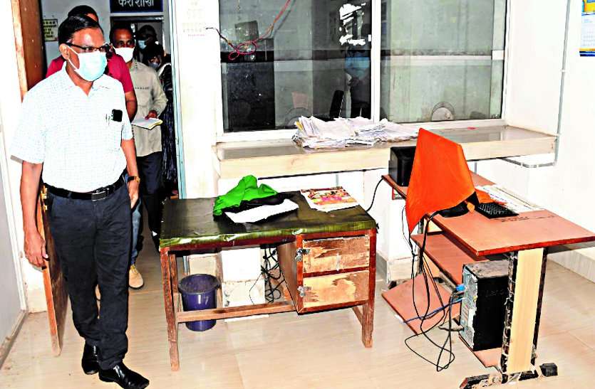 demand for increase in grade pay सोशल मीडिया पर एक्टिव कर्मचारी, ग्रेड पे बढ़ाने की मांग