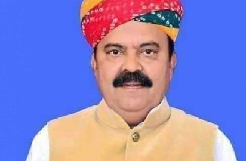 जैसलमेर विधायक से खास बातचीत: कांग्रेस के सिस्टम से बाहर जाने की सोच भी नहीं सकता जैसलमेर विधायक से खास बातचीत: कांग्रेस के सिस्टम से बाहर जाने की सोच भी नहीं सकता