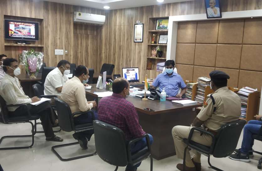 People pushing for curfew again due to increasing corona infection in bhilwara कोरोना संक्रमण बढऩे से फिर कफ्र्यू की ओर धकेल रहे लोग-नकाते