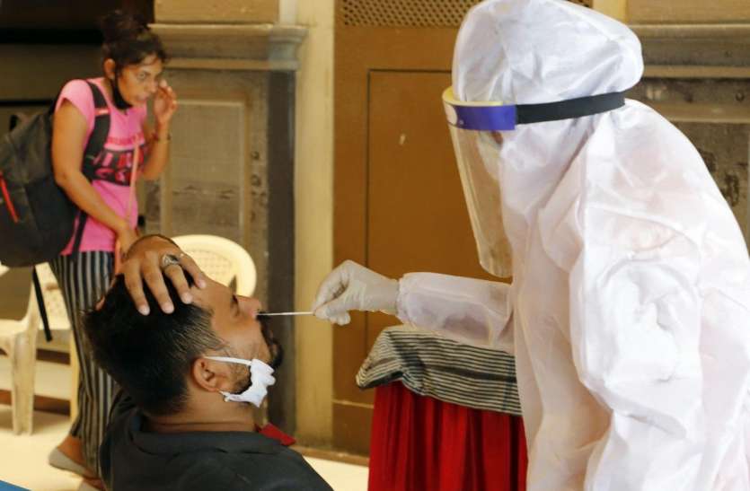 Coronavirus: गुजरात मे कोरोना पॉजिटिव के रिकॉर्ड 900 से ज्यादा नए मरीज, एक दिन में सर्वाधिक Coronavirus: गुजरात मे कोरोना पॉजिटिव के रिकॉर्ड 900 से ज्यादा नए मरीज, एक दिन में सर्वाधिक