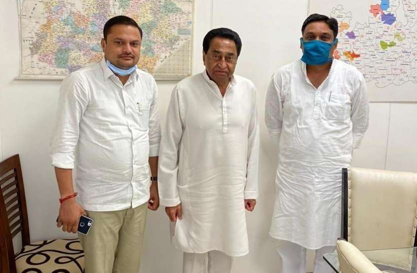 कांग्रेस को लग सकता है बड़ा झटका: कई विधायक नाराज, भाजपा से साधा संपर्क कांग्रेस को लग सकता है बड़ा झटका: कई विधायक नाराज, भाजपा से साधा संपर्क
