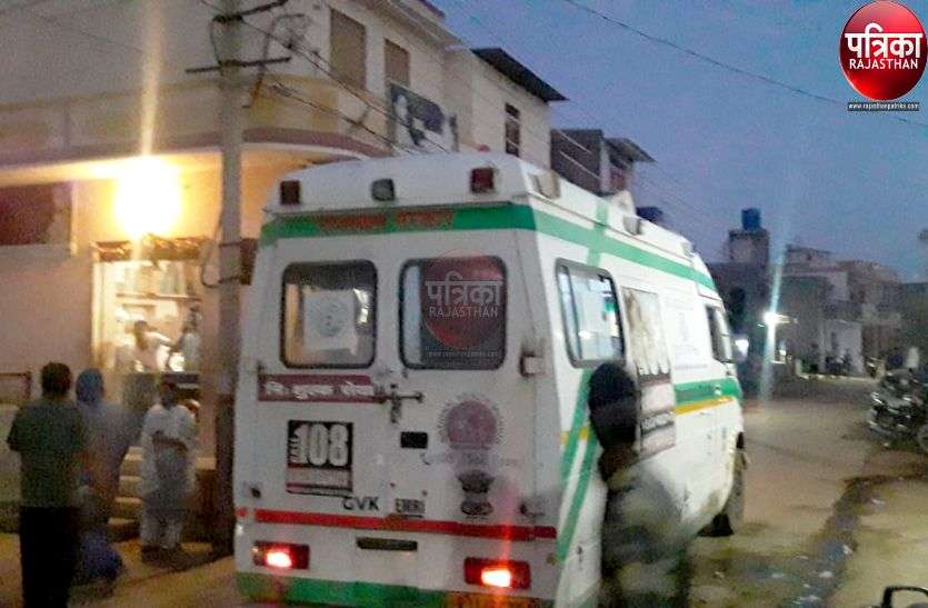 कोरोना का नहीं थम रहा कहर : राजस्थान के इस जिले में तीन की मौत, 50 संक्रमित और मिले कोरोना का नहीं थम रहा कहर : राजस्थान के इस जिले में तीन की मौत, 50 संक्रमित और मिले