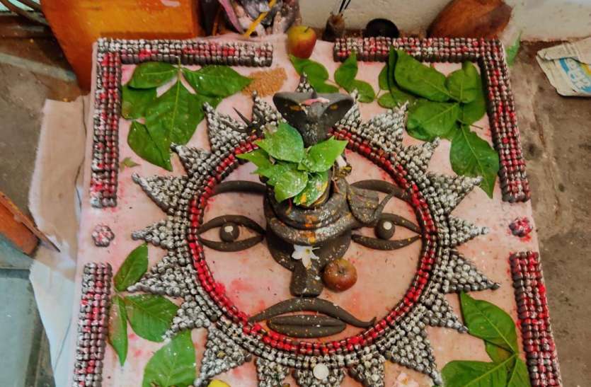 pathiv_shivling.jpg यहां हर रोज तैयार हो रहे 4 से 5 हजार पार्थिव शिवलिंग, सवा लाख बनने पर होगा अनुष्ठान