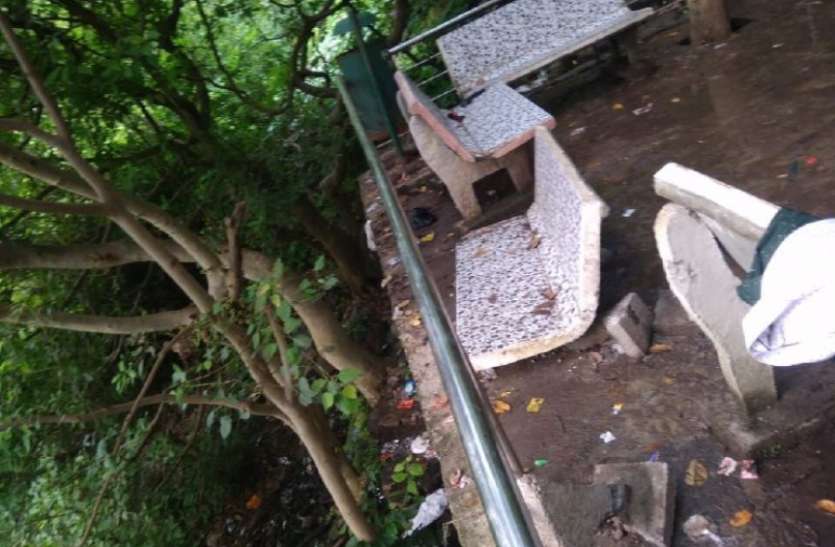 rewa टोंस वाटर फाल में पर्यटकों के बीच विवाद-तोडफ़ोड़ के बाद प्रवेश बंद, विवाद की ये रही वजह