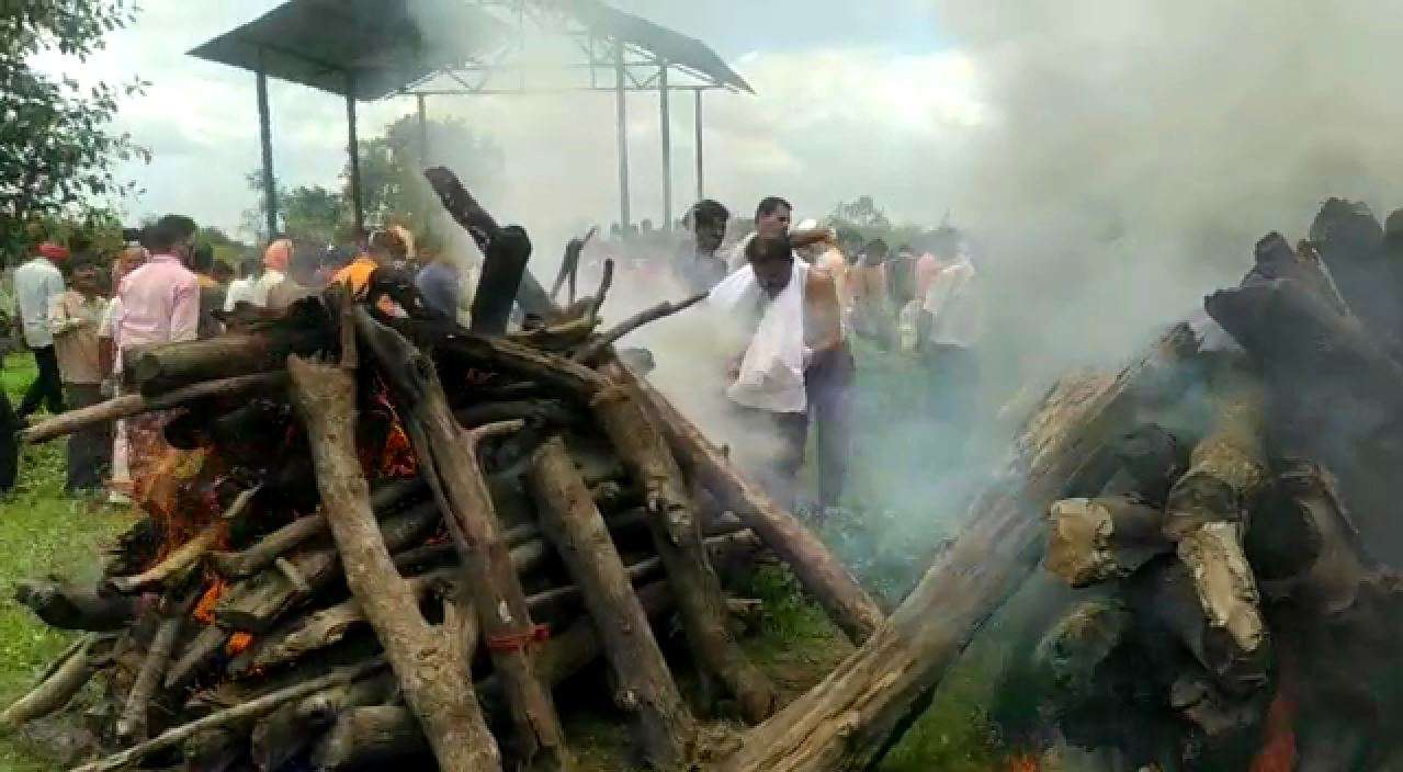 bachhe_04.jpg