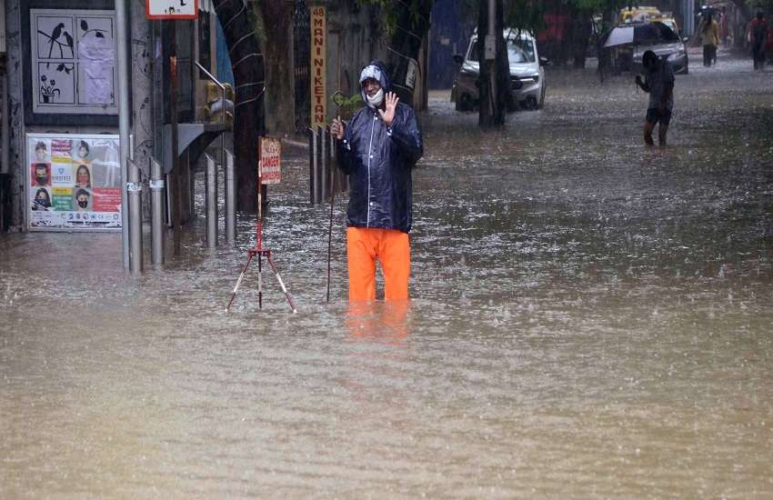 Mumbai News : मुंबई में 110 मिमी बारिश, नीचले क्षेत्रों में भर गया पानी