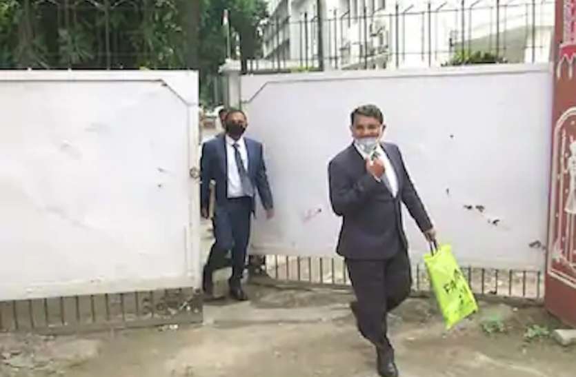UPPSC: अभ्यर्थियों से पूछे जा रहे रोचक सवाल, मुख्यमंत्री के नाम के आगे श्री लगाएंगे या नहीं, विकास दुबे भी बना जनरल नॉलेज UPPSC: अभ्यर्थियों से पूछे जा रहे रोचक सवाल, मुख्यमंत्री के नाम के आगे श्री लगाएंगे या नहीं, विकास दुबे भी बना जनरल नॉलेज