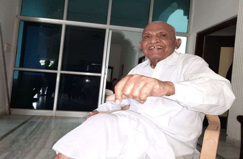 राजस्थान सरकार के इस पूर्व मंत्री को भी मिला था मोटा प्रलोभन राजस्थान सरकार के इस पूर्व मंत्री को भी मिला था मोटा प्रलोभन