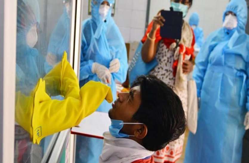 कवर्धा में दो सैलून संचालक मिले कोरोना पॉजिटिव, संपर्क में आए 120 से ज्यादा लोग दशहत में कवर्धा में दो सैलून संचालक मिले कोरोना पॉजिटिव, संपर्क में आए 120 से ज्यादा लोग दशहत में