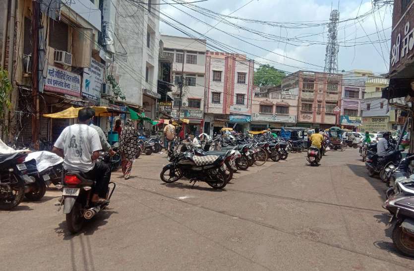 Case will be filed for setting up shop in road सड़क पर लगाई दुकान तो न्यायालय में दायर होगा परिवाद, फोटोग्राफी और वीडियोग्राफी के बाद नगर निगम करेगा कार्रवाई