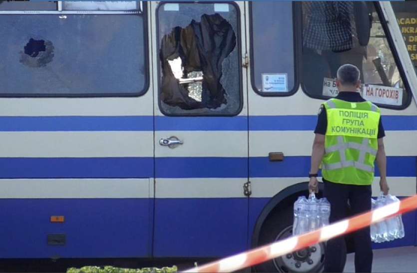 bus Ukraine बंधक संकट खत्म: 10 लोगों को रिहा कराया, बंदूकधारी को हिरासत में लिया