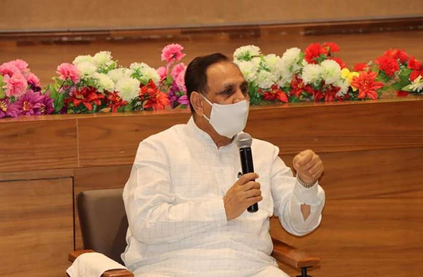 Gujarat: नौकरी के दौरान जान गंवाने वाले वर्ग-3 और 4 कर्मचारियों के आश्रित के वित्तीय मदद के लिए आवेदन की समय सीमा बढ़ाई Gujarat: नौकरी के दौरान जान गंवाने वाले वर्ग-3 और 4 कर्मचारियों के आश्रित के वित्तीय मदद के लिए आवेदन की समय सीमा बढ़ाई