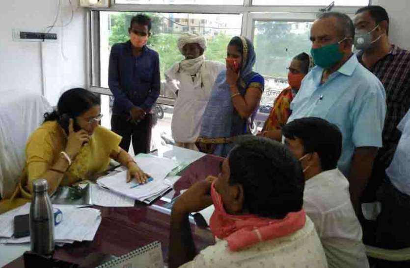 रेत माफिया को राजनीतिक संरक्षण दुर्भाग्यपूर्ण - माहेश्वरी रेत माफिया को राजनीतिक संरक्षण दुर्भाग्यपूर्ण - माहेश्वरी