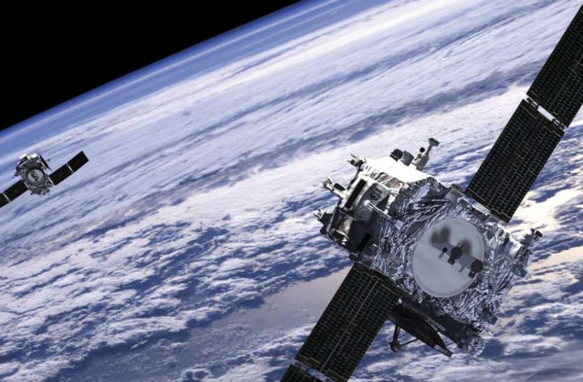 russia_launches_killer_satellite.jpg Corona के बीच रूस ने अंतरिक्ष में दागी 'किलर' satellite, शुरू हो सकती है जंग!