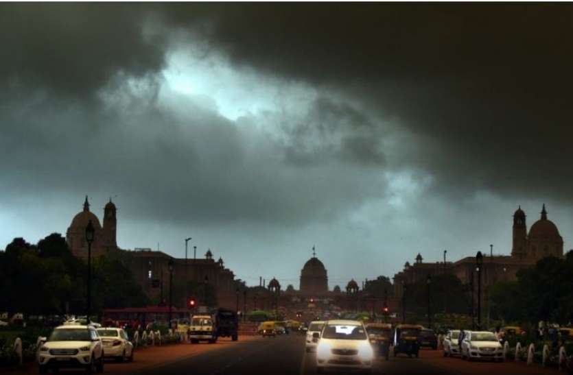 weather.jpg Weather: दिन भर छाए रहे बदरा, कहीं तेज बारिश तो कहीं बूंदाबादी