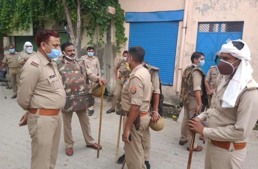 meerut_1.jpg मेरठ में पुलिस का लाठीचार्ज वीडियाे हुआ वायरल