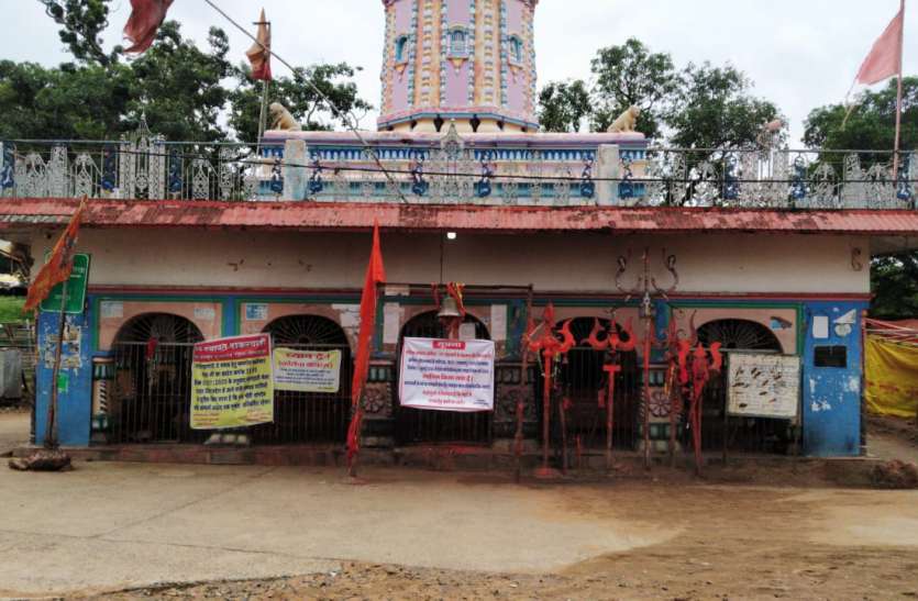 धनगौरी नागदेव मंदिर के कपाट रहे बंद टूटी सालों पुरानी परंपरा, नागपंचमी पर बंद रहा नागदेव का मंदिर