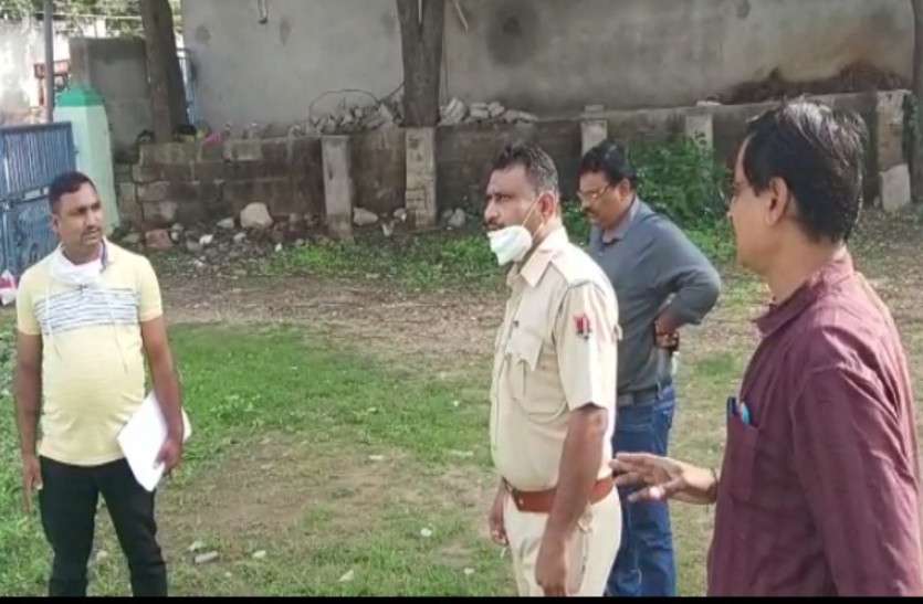 मकान-दुकानों में चोरों ने लगाई सेंध, राजीव गांधी सेवा केन्द्र में भी चोरी मकान-दुकानों में चोरों ने लगाई सेंध, राजीव गांधी सेवा केन्द्र में भी चोरी