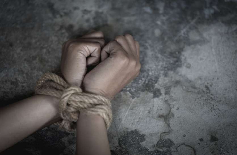 अब गोरखपुर में अपहरण, परचून कारोबारी के बेटे को अगवा कर मांगी एक करोड़ की फिरौती अब गोरखपुर में अपहरण, परचून कारोबारी के बेटे को अगवा कर मांगी एक करोड़ की फिरौती