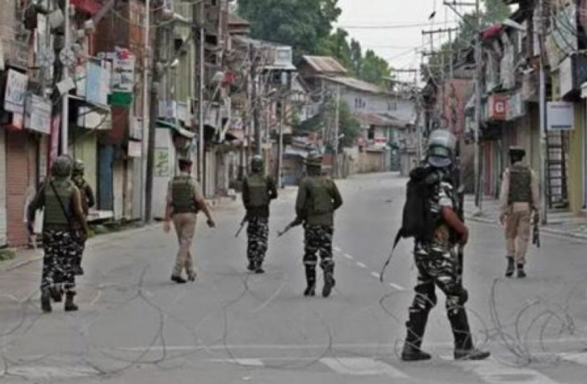 JK को राज्य बनाने की मांग उठी, विस्थापित कश्मीरी पंडितों और उमर अब्दुल्ला ने कह डाली बड़ी बात JK को राज्य बनाने की मांग उठी, विस्थापित कश्मीरी पंडितों और उमर अब्दुल्ला ने कह डाली बड़ी बात